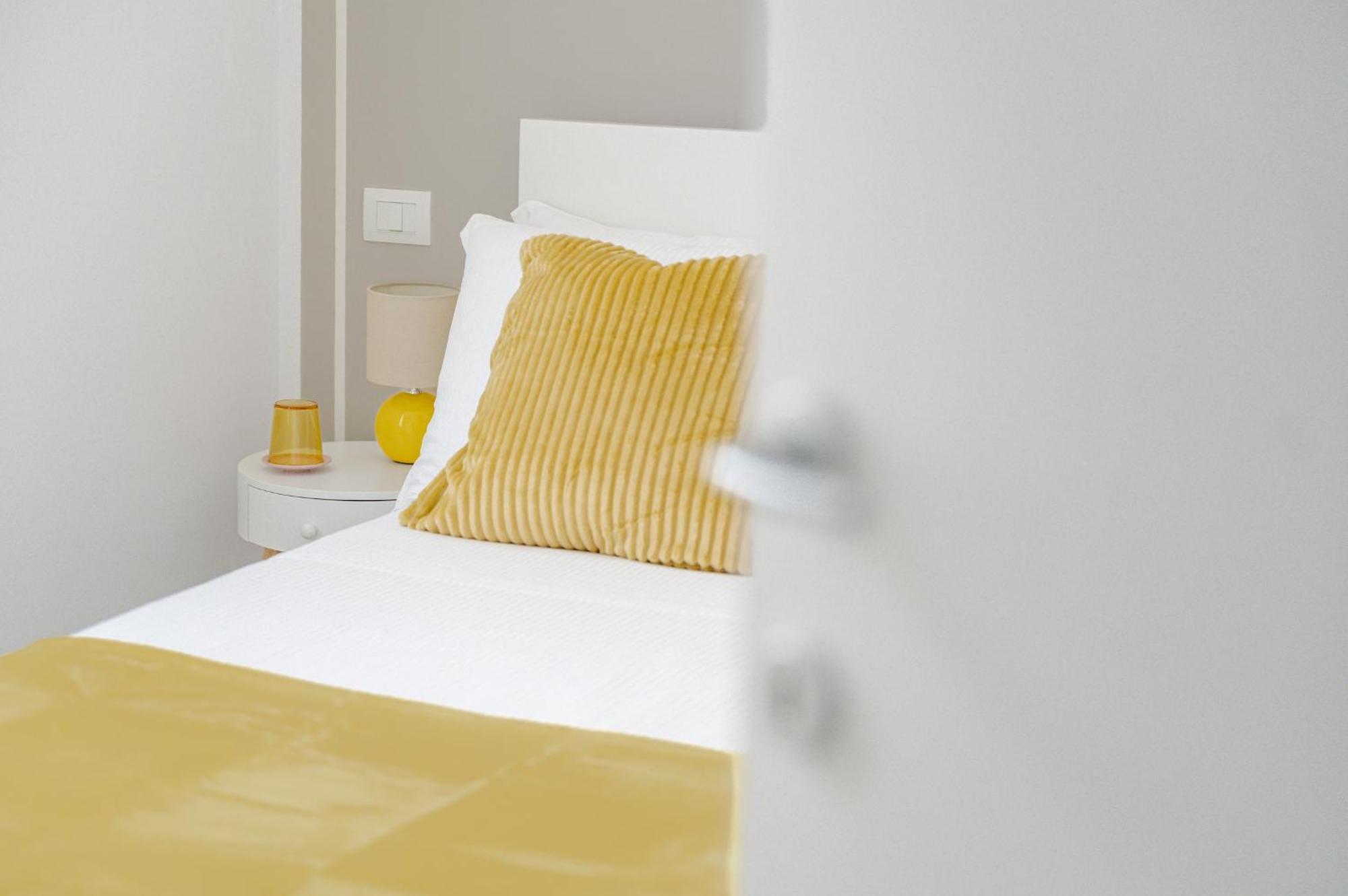 Via Ponte Alle Mosse, 19 - Florence Charming Apartments - A Chic, Newly Renovated Apartment Near Tram Leopolda, A Few Min From Downtown Dış mekan fotoğraf